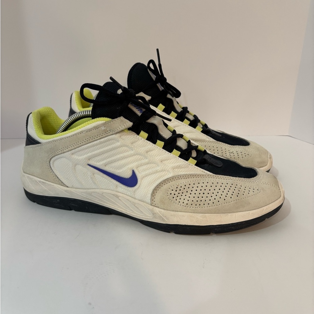 Nike‎ SB Vertebrae size 12
